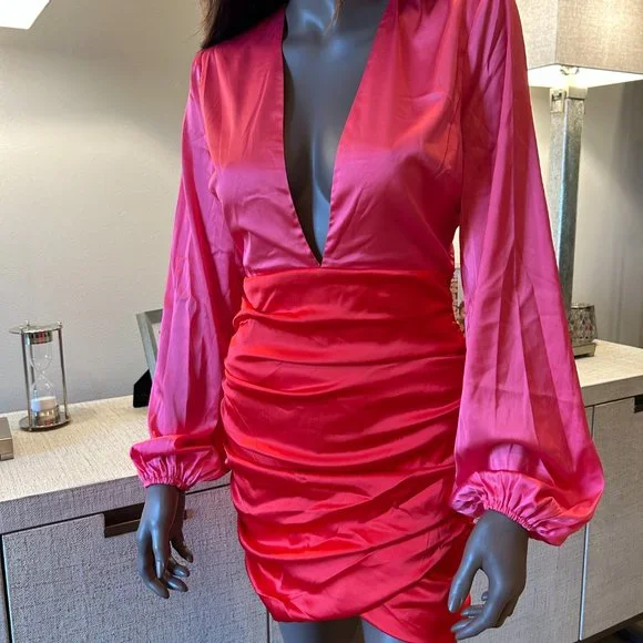 Superdown Cheyanne Deep V Dress Colorblock Dress - Picture 3 of 6